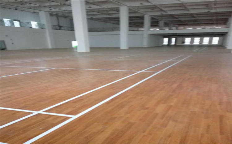 拼接板羽毛球館木地板怎么維修?