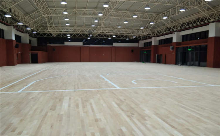 拼接板風(fēng)雨操場地板市場價格表