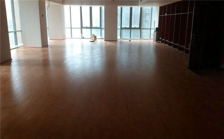 指接板實木運動地板怎么保養?