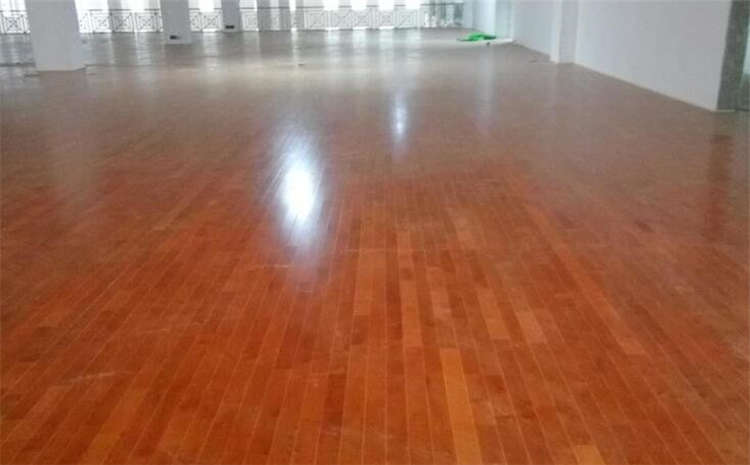 22厚乒乓球館木地板造價是的多少？